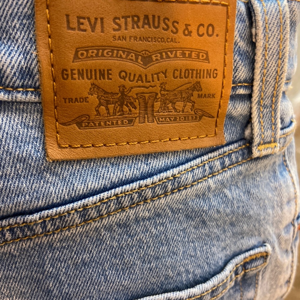 levi jeans - Picture 4 of 5